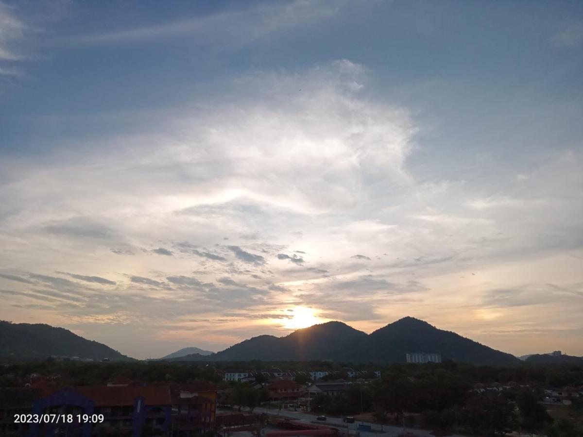Triple Q Manjung